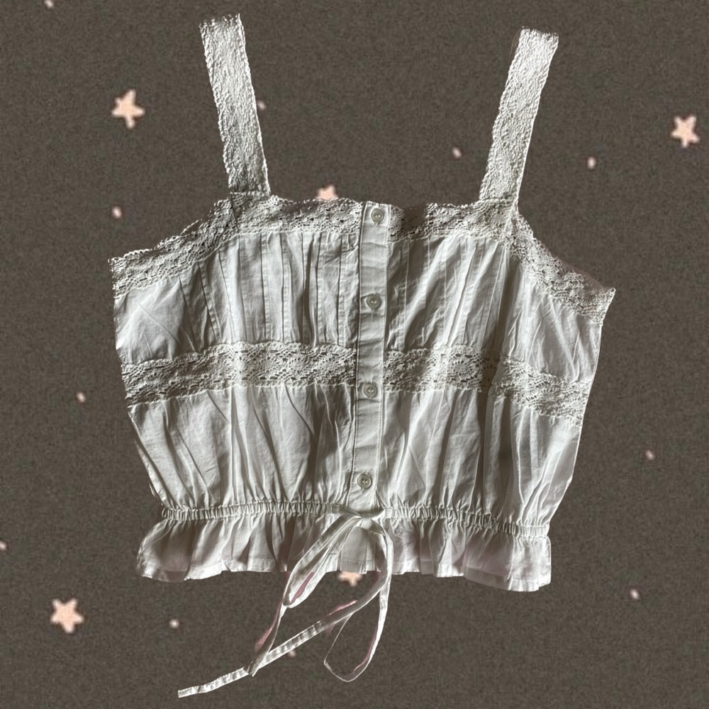 Violet Romance pretty lace cami 🐇